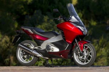 thumb_honda-integra-2012-7