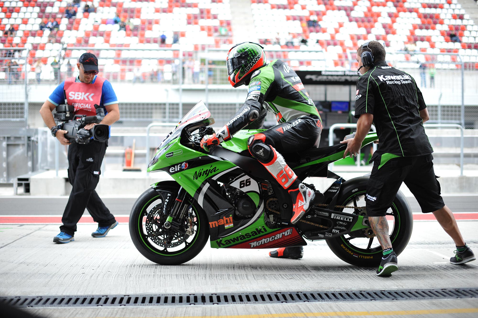 tom-sykes-wsbk-moscow-russia-kawasaki-racing