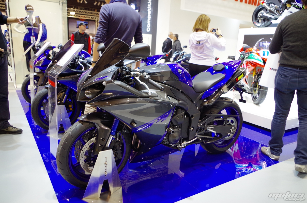 Новиот Yamaha R1 за цена од 14.600 евра yamaha-eicma2013-16